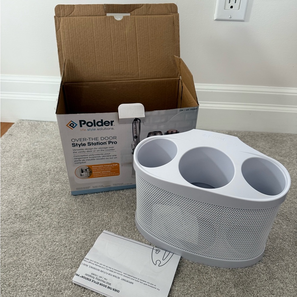 Polder Style Station Pro with Orange Accent